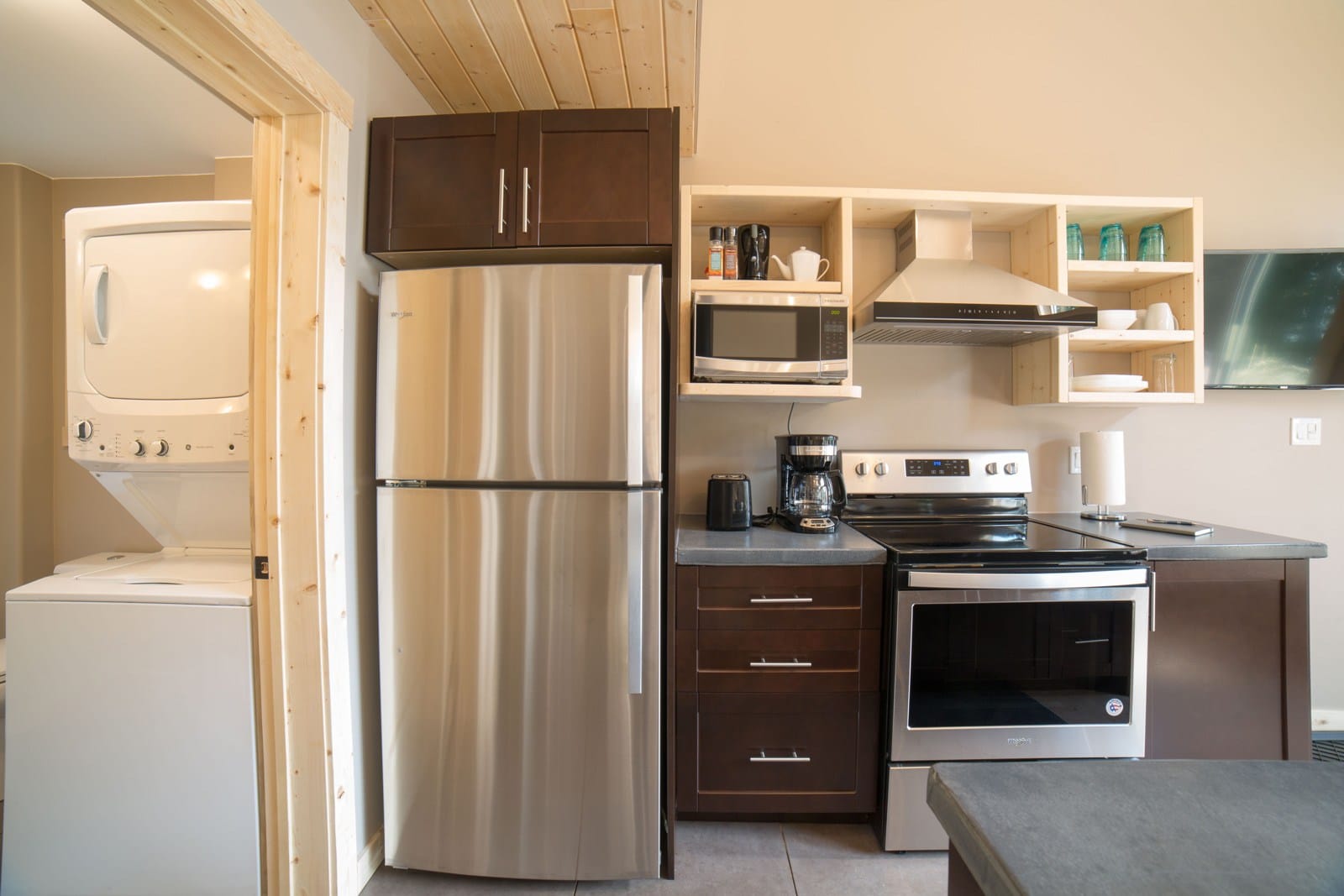 Chalet 1 bedroom with twin beds and wood-panelled walls